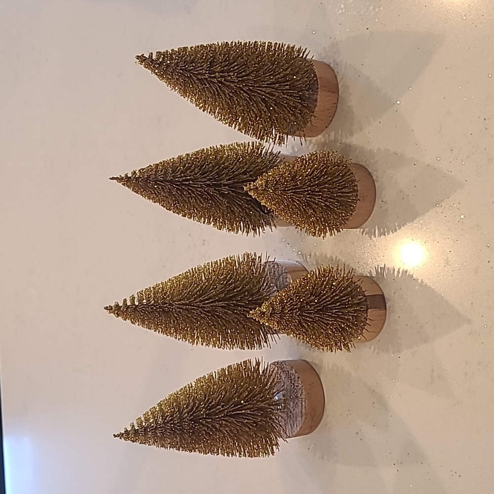 Set 6 NWOT Pottery Barn Gold Bottlebrush Trees